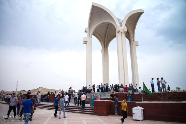 با حضور وزیر فرهنگ و ارشاد اسلامی؛ همایش بزرگداشت مختومقلی فراغی ۲۲ اردیبهشت ماه در مراوه تپه برگزار می شود